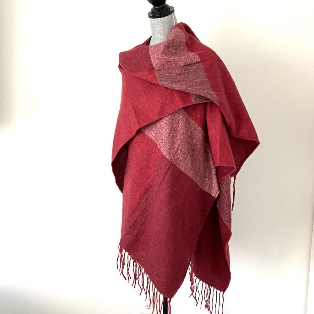 Woolrich Red & Pink Oversized Shrug Scarf Versatile Boho Chic Western Coastal